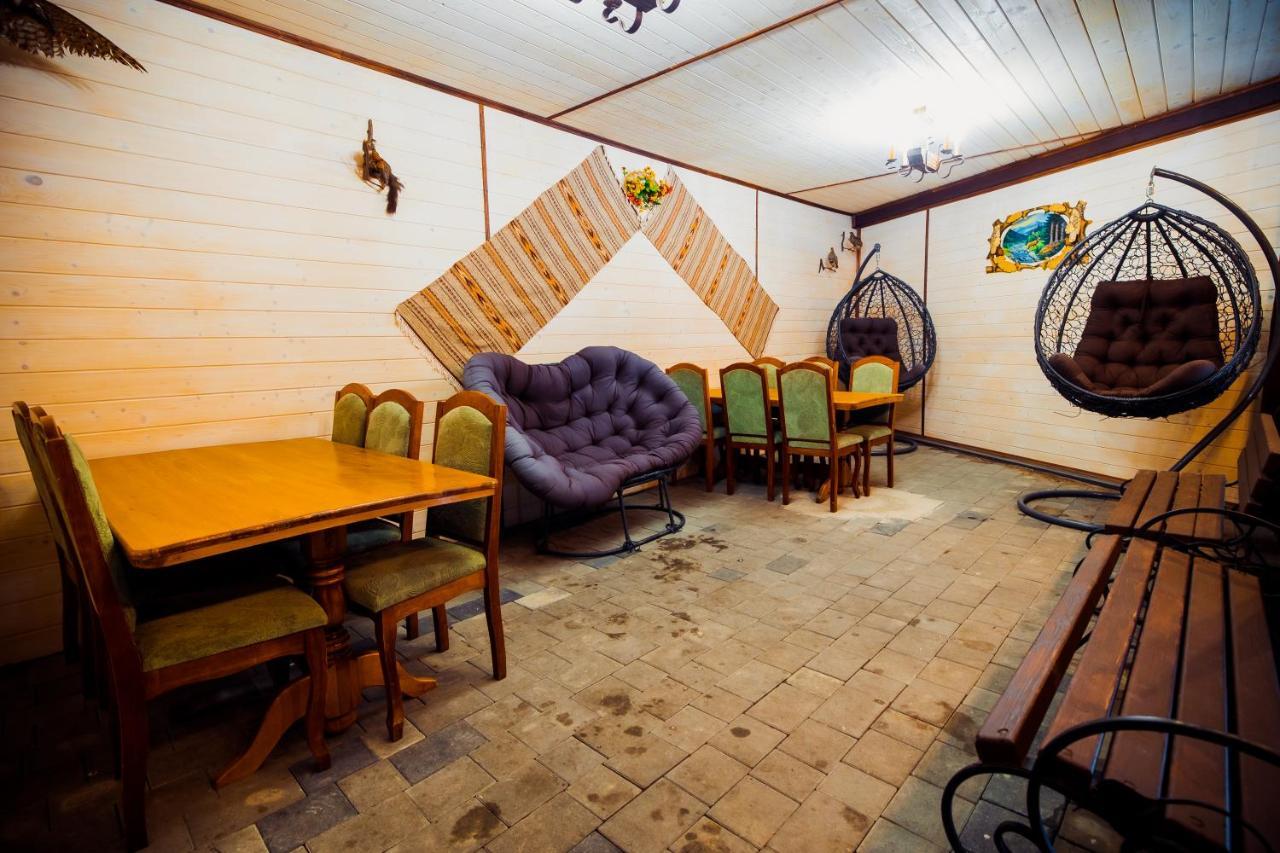 Гуцульська Світлиця Hotel Bukovel Exterior photo